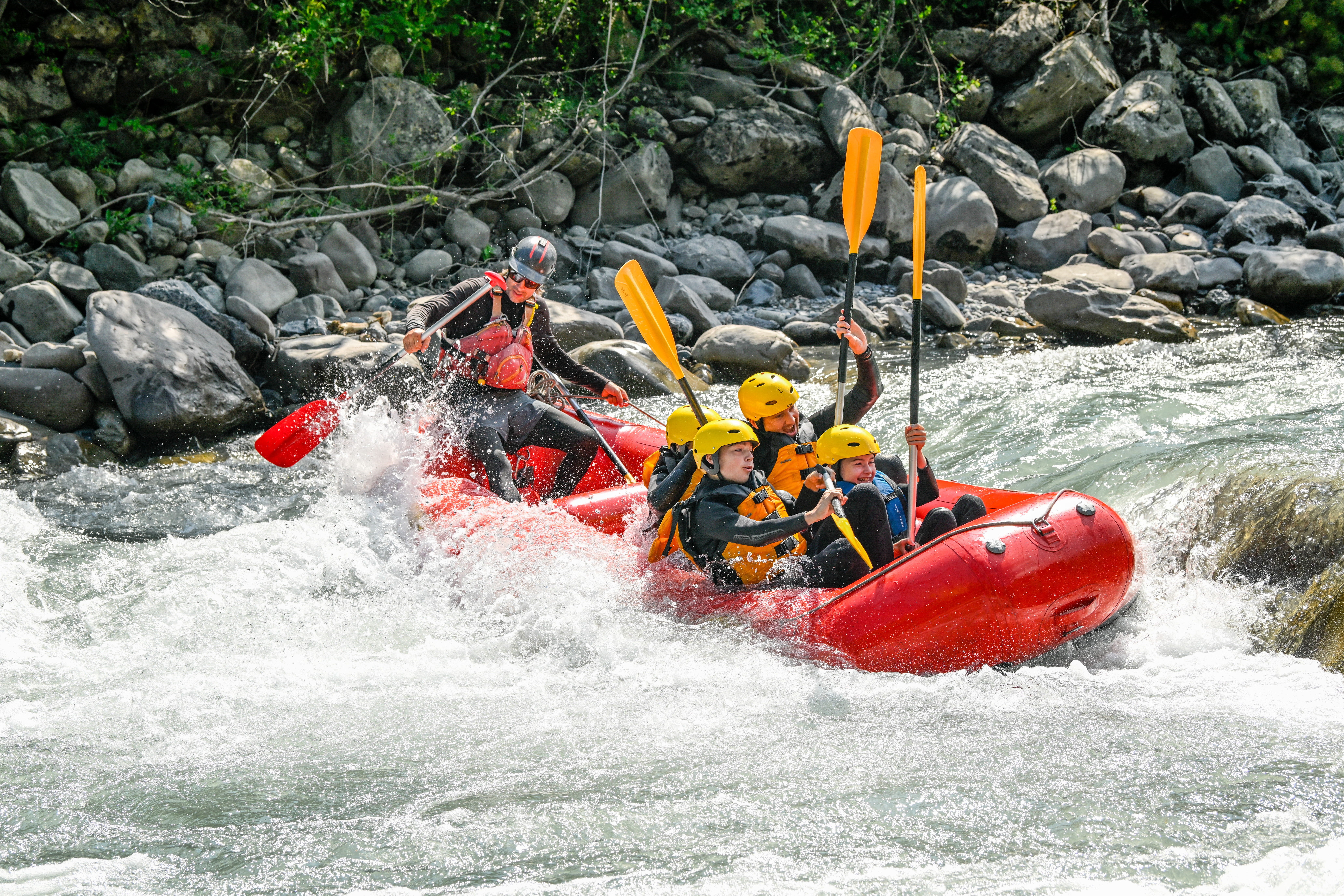 Activité d'eau près de Barcelonnette RAPIDE RAFTING